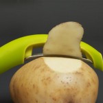 curve peeler with potato (Large)